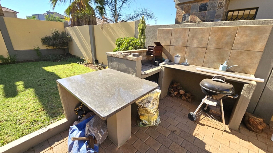 3 Bedroom Property for Sale in Melodie North West